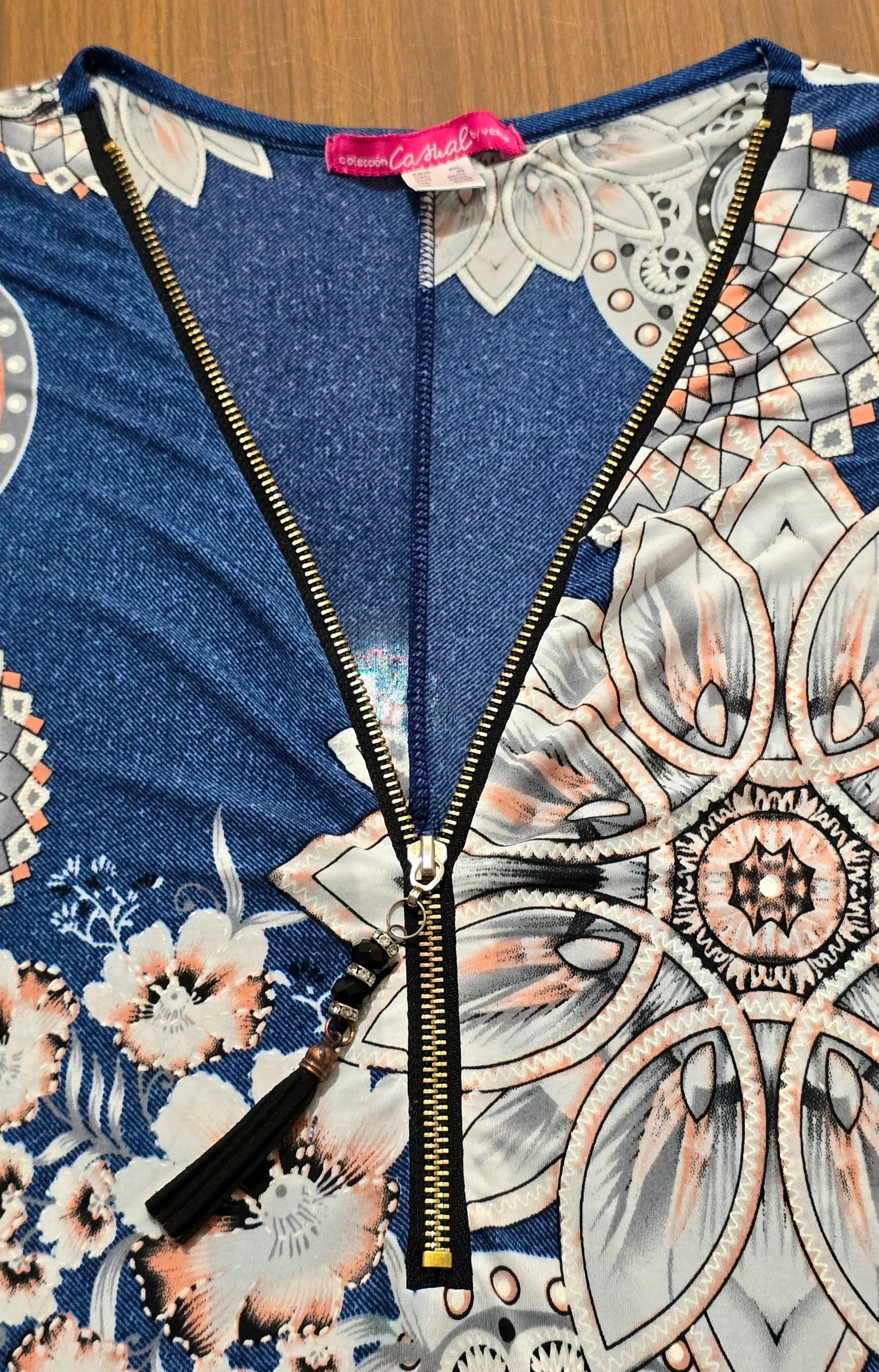Vestido azul estampado con cremallera en el escote – photo 3
